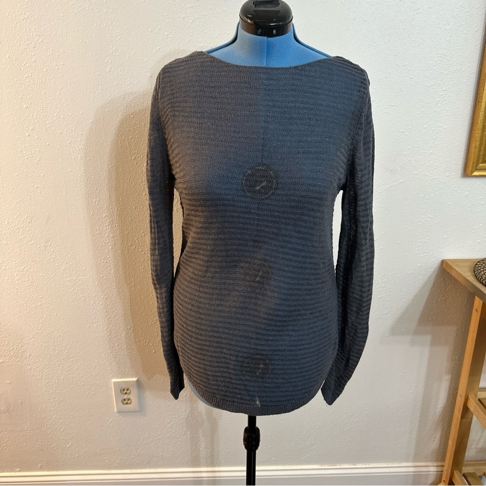 Tahari 100% Linen Knitted Grey Sweater Large.